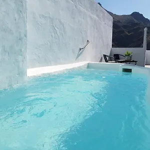 https://la-casita-de-juanileoeser.in-canary-islands.com